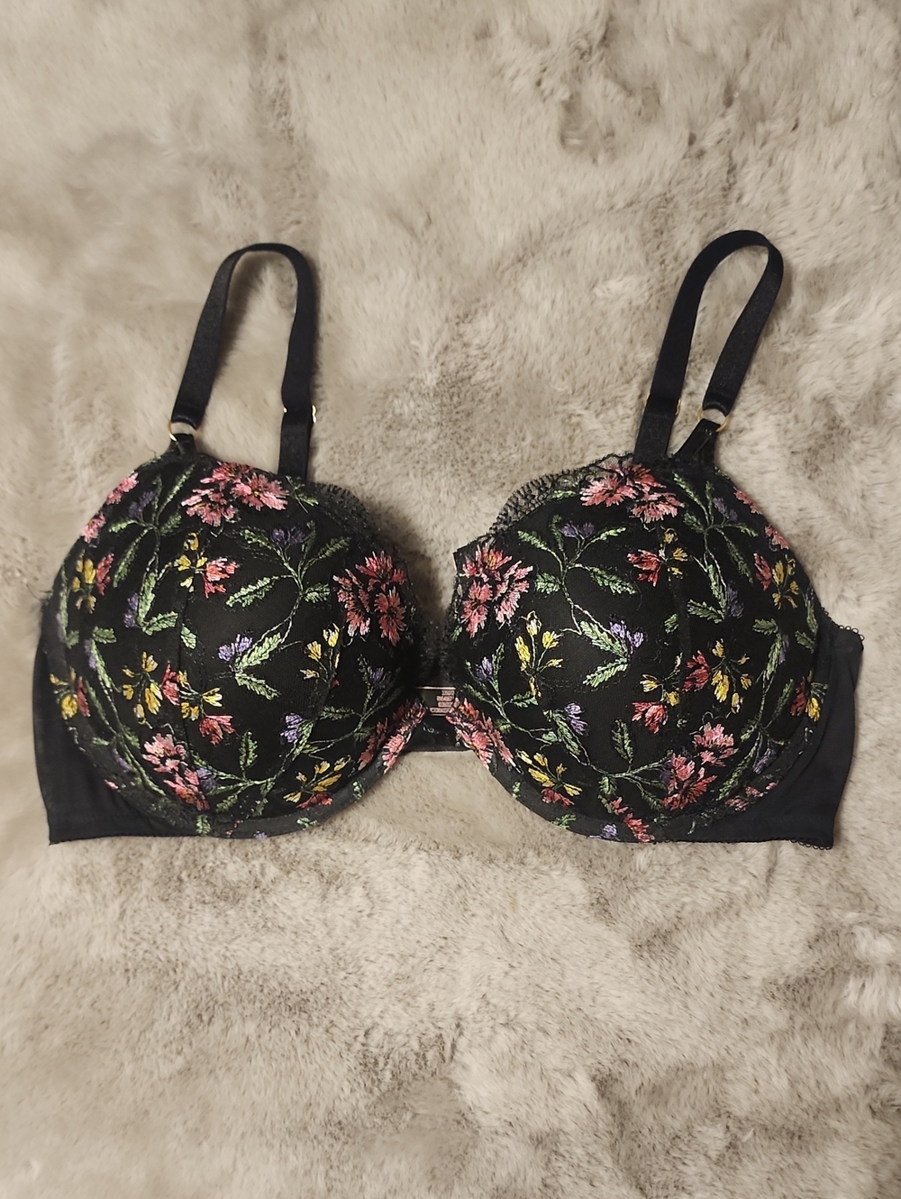 VS Very Sexy Push Up 38D